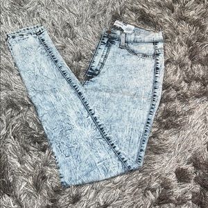 Vibrant M.I.U Jeans